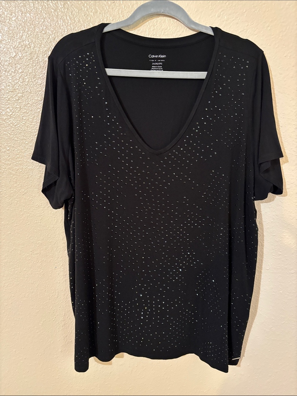 Calvin Klein Liquid Jersey Black V-Neck Embellished Short Sleeve Tee Size 2X